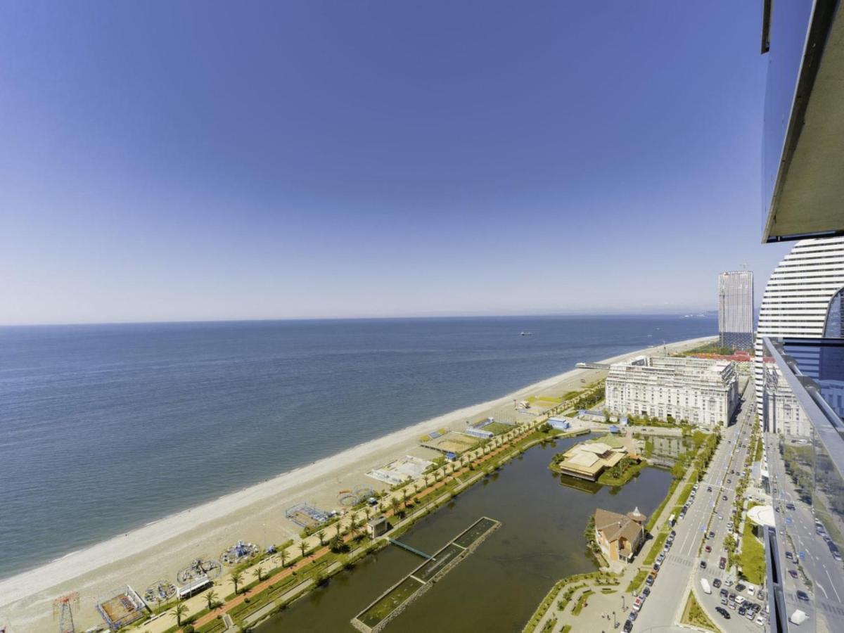 Black Sea Apartment In Orbi City Batumi Exterior photo